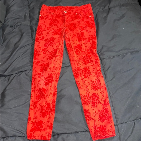 Red Jeans - Picture 1 of 4